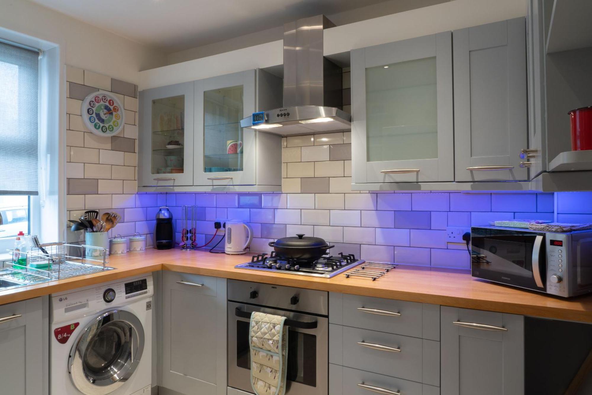 Sunny Queens Park - Garden & Private Parking * Hove